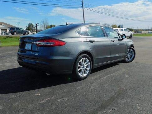 Used 2020 Ford Fusion SE image 7