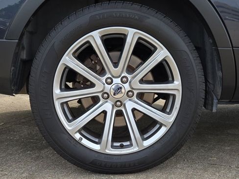 Used 2017 Ford Explorer Limited w/ Equipment Group 301A FWD image 25