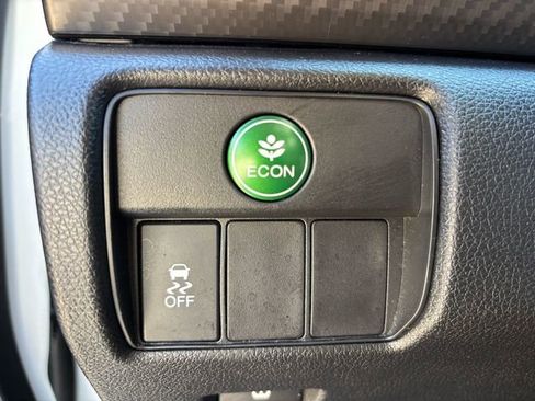 Used 2017 Honda Accord Sport Special Edition image 24