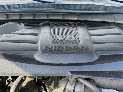 Used 2021 Nissan Titan SV w/ SV Convenience Package AWD/4WD image 28