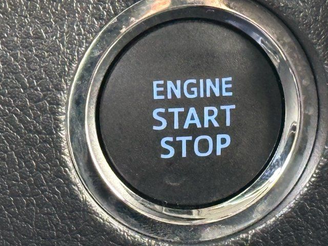 Certified 2022 Toyota 4Runner TRD Off-Road AWD/4WD image 20