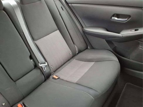 Used 2022 Nissan Sentra SV w/ Trunk Package image 18