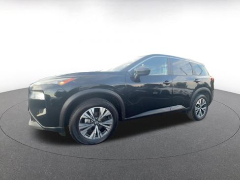 Used 2023 Nissan Rogue SV image 8