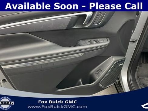 Used 2025 Buick Enclave Sport Touring w/ Trailering Package, 5000 lbs. image 8