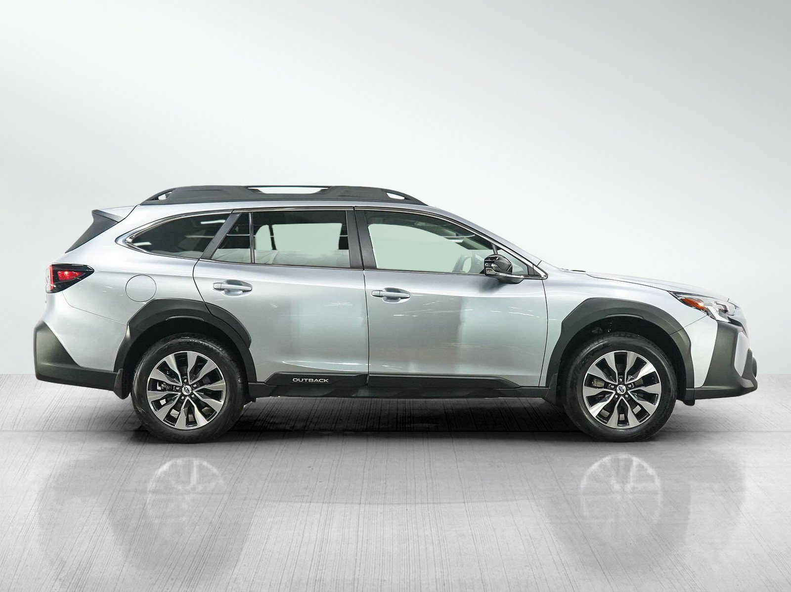 Used 2024 Subaru Outback Limited AWD/4WD image 6