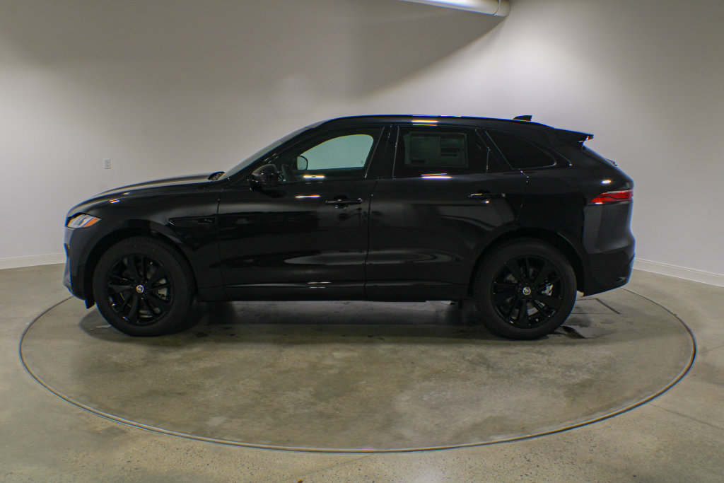New 2026 Jaguar F-PACE R-Dynamic S AWD/4WD image 3