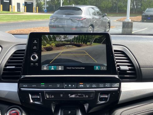Certified 2025 Honda Odyssey EX-L image 27