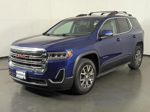 Used 2023 GMC Acadia SLE w/ LPO, Floor Liner Package AWD/4WD image 4