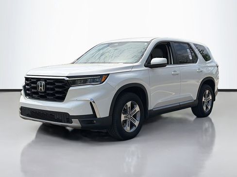 Used 2025 Honda Pilot EX-L image 2
