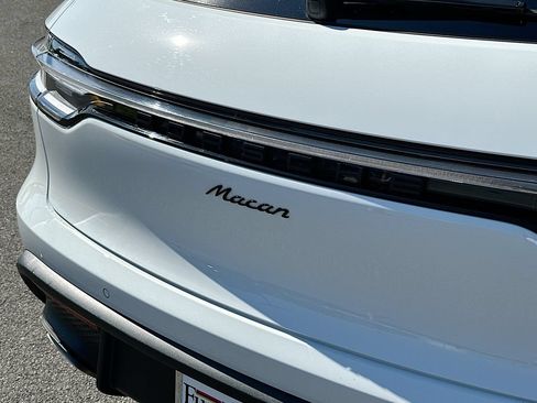 Certified 2026 Porsche Macan AWD/4WD image 34
