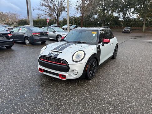 Used 2014 MINI Cooper S image 1