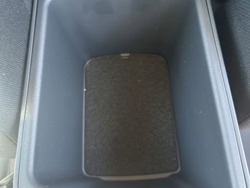 New 2025 Nissan Kicks Play S image 18