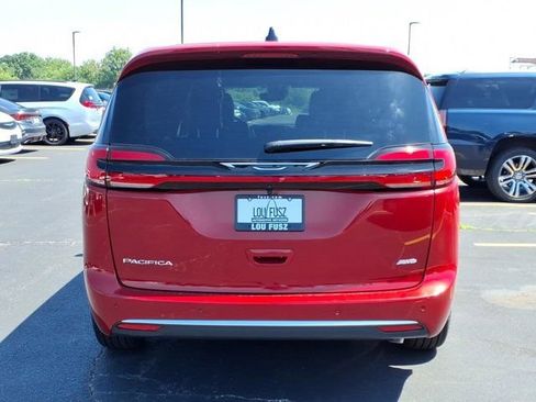 New 2027 Chrysler Pacifica Select AWD/4WD image 22