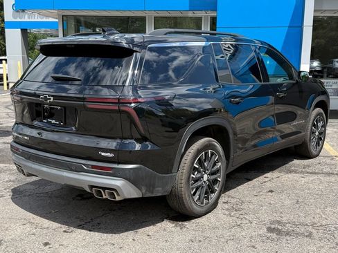 Used 2026 Chevrolet Traverse LT w/ Sun and Wheel Package AWD/4WD image 5