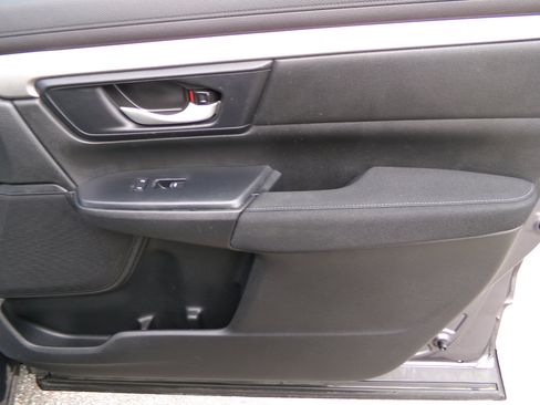 Used 2019 Honda CR-V LX image 22