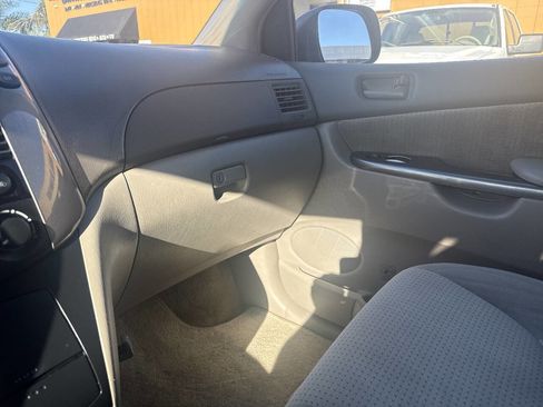 Used 2009 Toyota Sienna LE image 38
