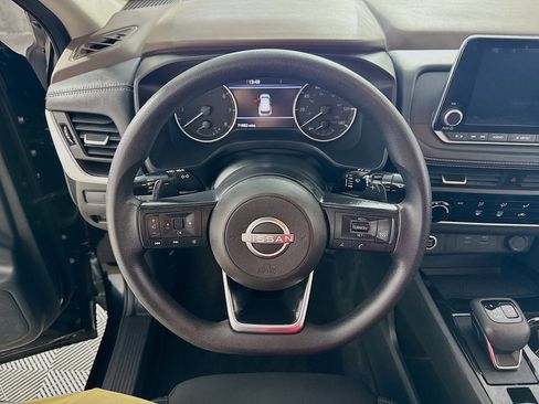 Used 2023 Nissan Rogue S image 14