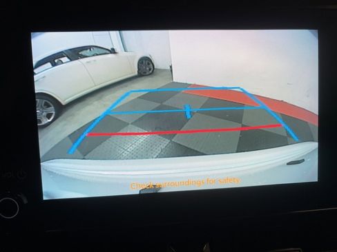 Used 2023 Toyota Corolla LE image 24