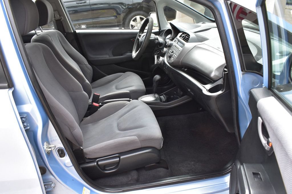 Used 2010 Honda Fit image 16
