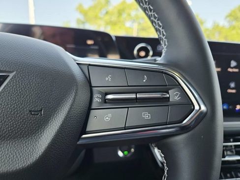 New 2026 Chevrolet Traverse LT w/ Driver Confidence Package FWD image 18