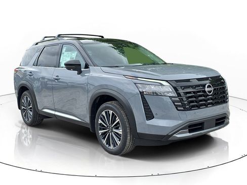 New 2026 Nissan Pathfinder Platinum AWD/4WD image 1