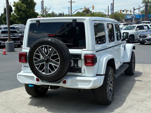 Used 2024 Jeep Wrangler High Altitude AWD/4WD image 3