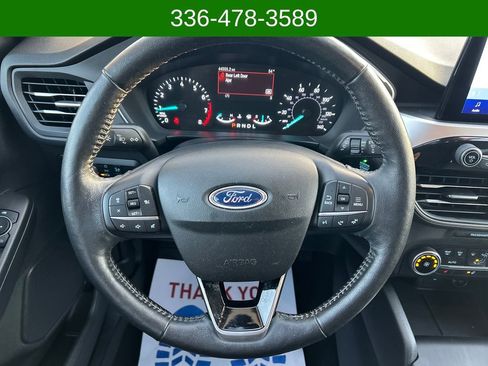 Used 2020 Ford Escape SEL image 14