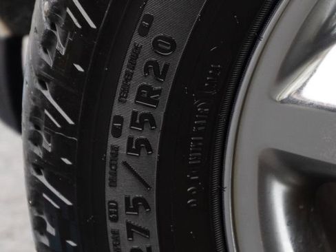 Used 2014 Chevrolet Suburban LTZ image 24