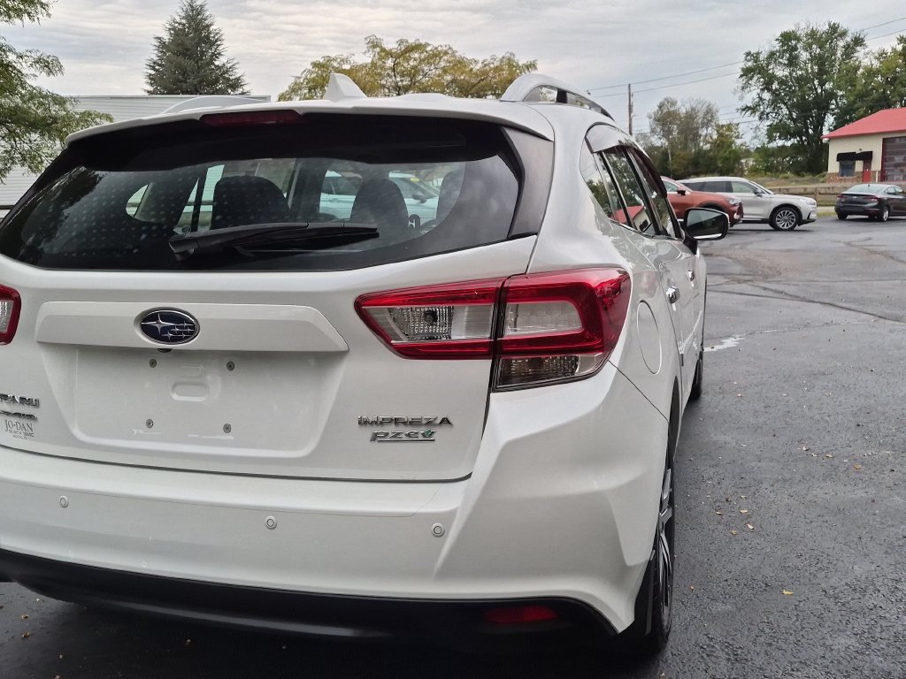 Used 2017 Subaru Impreza 2.0i Limited AWD/4WD image 7
