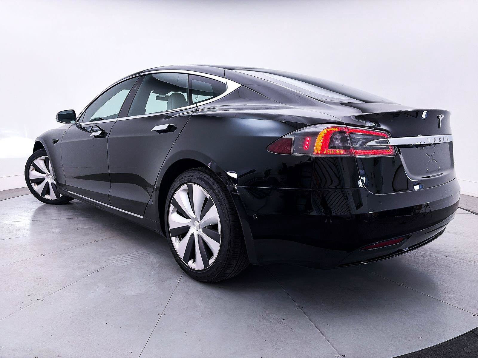 Used 2021 Tesla Model S Long Range Plus AWD/4WD image 2