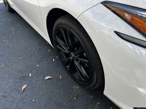 Used 2022 Lexus ES 350 F Sport w/ Accessory Package 2 image 11