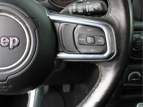 Certified 2021 Jeep Wrangler Unlimited Sahara AWD/4WD image 17