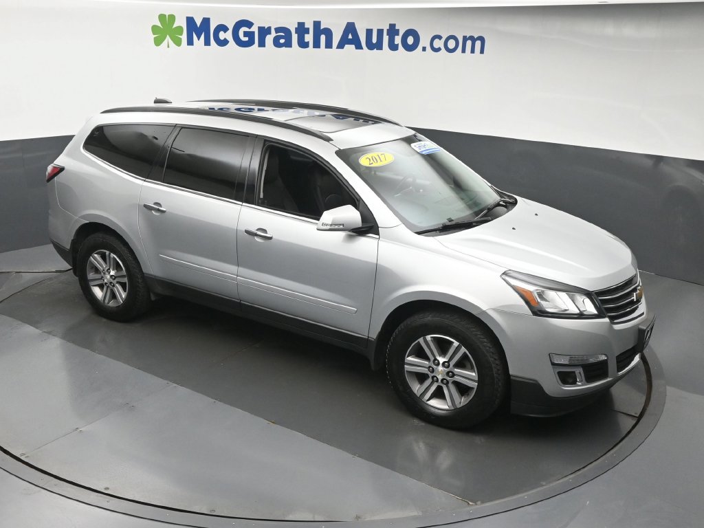 Used 2017 Chevrolet Traverse LT AWD/4WD image 3