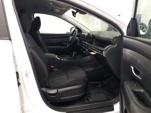 New 2026 Hyundai Tucson SEL image 17
