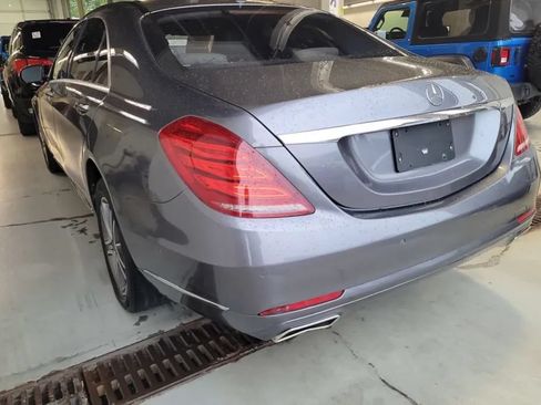 Used 2017 Mercedes-Benz S 550 4MATIC Sedan w/ Premium Package image 2