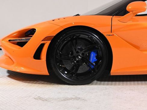 Used 2026 McLaren 750S Spider image 26