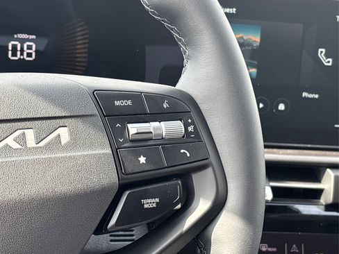 New 2026 Kia Sportage EX image 18