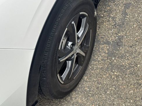 Used 2025 Honda HR-V EX-L image 4