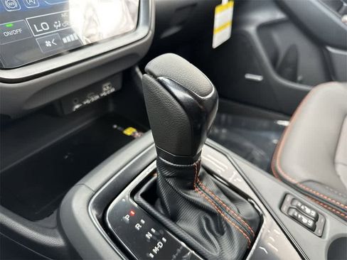 New 2025 Subaru Crosstrek 2.5i Limited w/ Popular Package #3A image 18