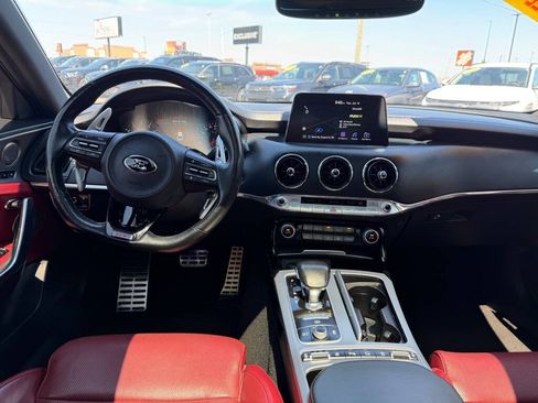 Used 2019 Kia Stinger GT2 AWD/4WD image 38