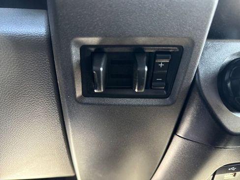 Used 2020 Ford F250 XL w/ Power Equipment Group image 32