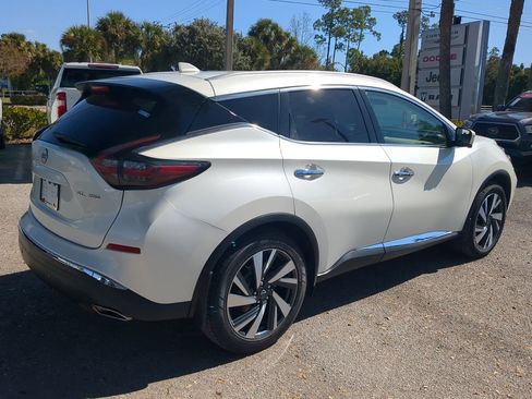 Used 2023 Nissan Murano SL image 5