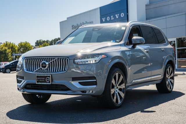 Used 2025 Volvo XC90 B6 Plus w/ Protection Package Premier AWD/4WD image 3