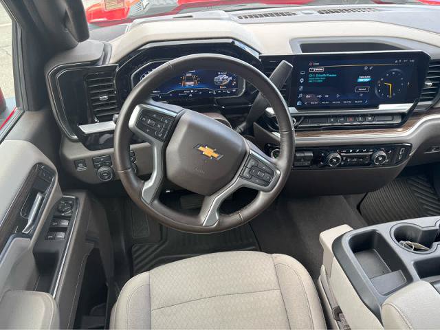 Used 2025 Chevrolet Silverado 2500 LT w/ Convenience Package AWD/4WD image 17