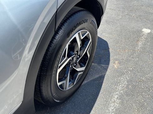 Used 2025 Kia Sportage LX FWD image 30