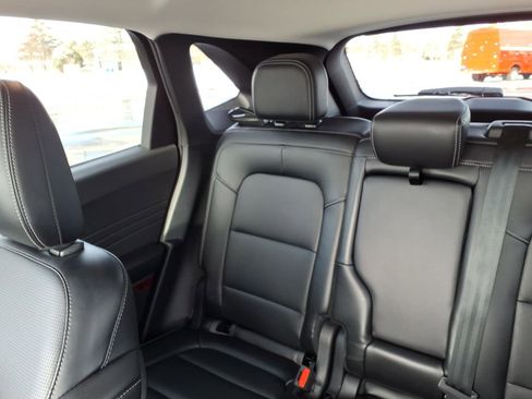 Used 2025 Ford Escape Platinum image 13