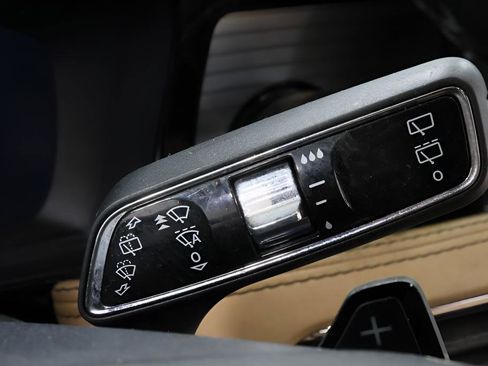 Used 2021 Lincoln Corsair Reserve w/ Equipment Group 201A image 19