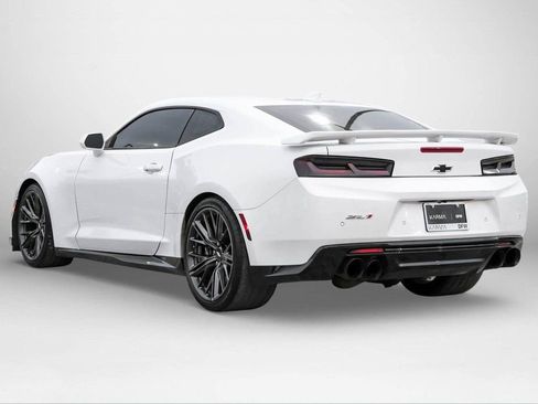 Used 2018 Chevrolet Camaro ZL1 image 8