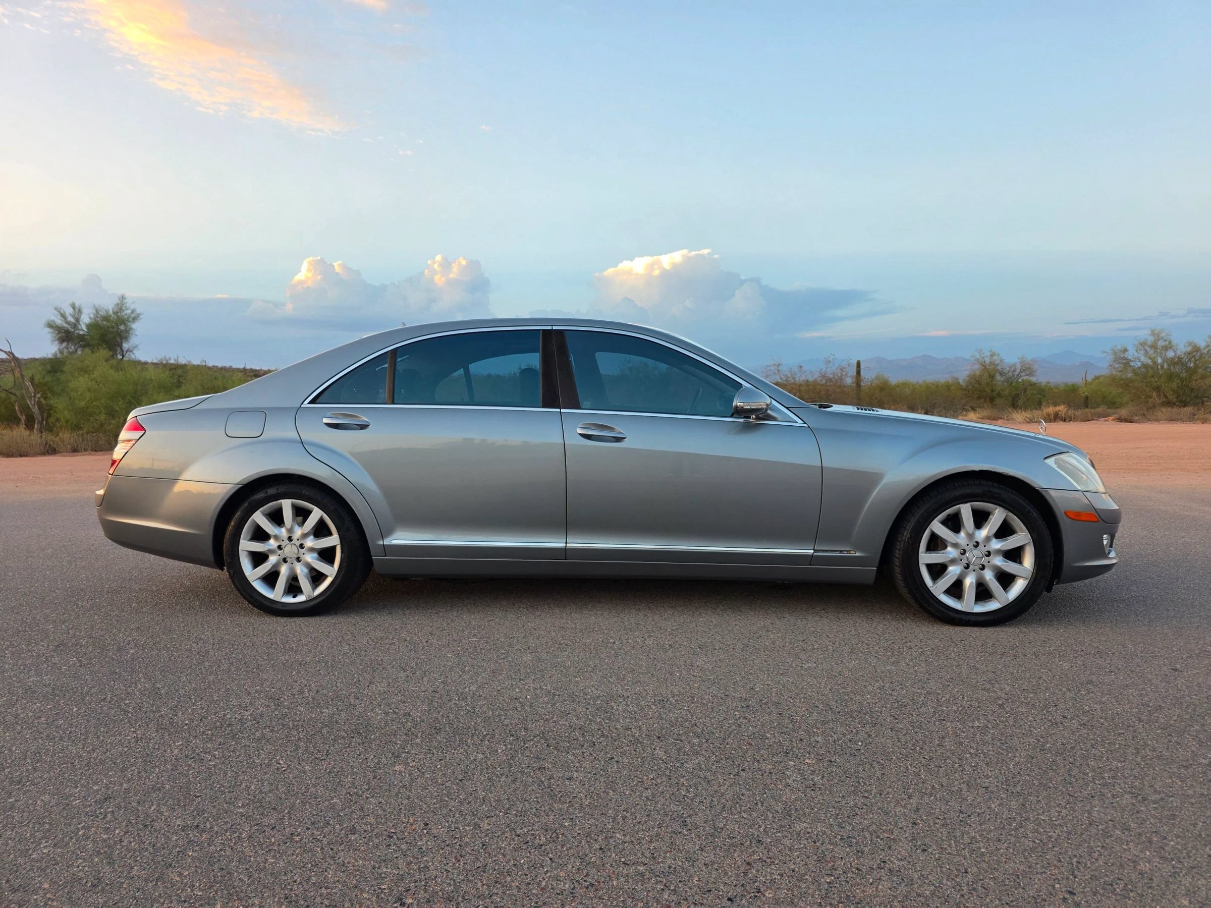 Used 2007 Mercedes-Benz S 550 image 6