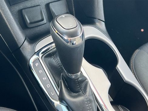 Used 2017 Chevrolet Cruze LS image 19